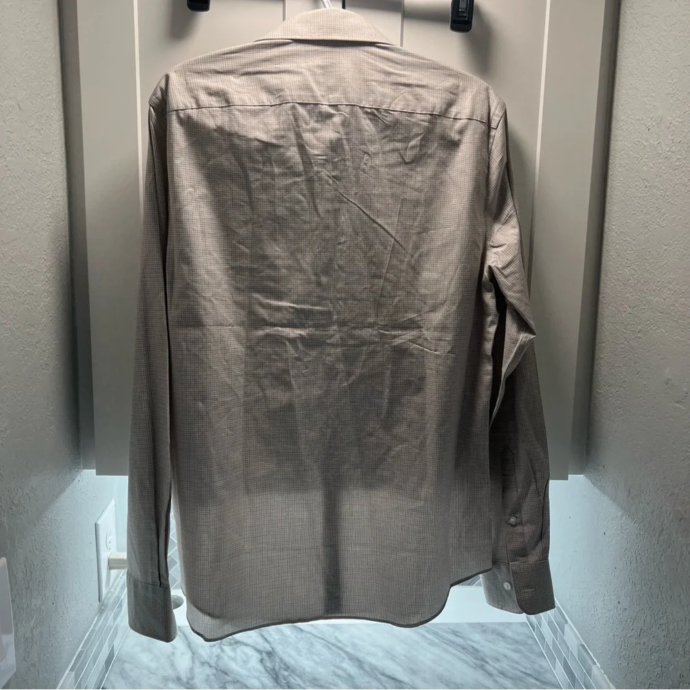 Tommy Hilfiger sophisticated tan
